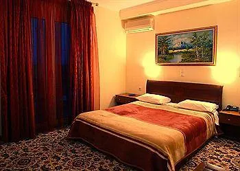Hotell Alexandros 3*