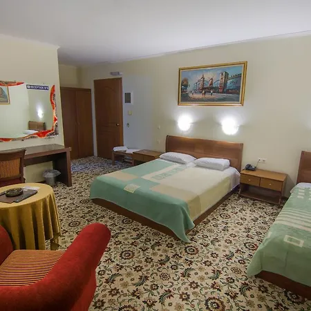 Hotell Alexandros 3*